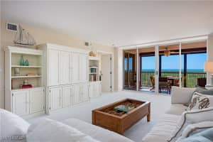 6825 Grenadier Boulevard, Naples, FL 34108 Sold 05/02/25