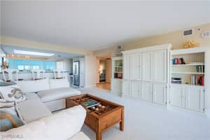 6825 Grenadier Boulevard, Naples, FL 34108 Sold 05/02/25