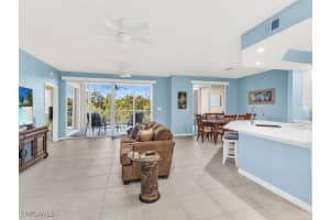 269 Vintage Bay Drive, Marco Island, FL 34145 Sold 05/06/25