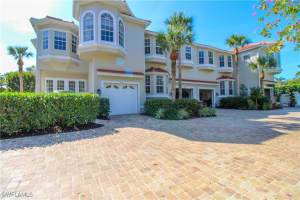 453 8th Avenue, Naples, FL 34102 - MLS#225020237