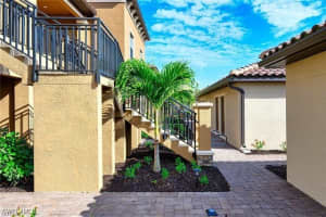 9365 Pocida Court, Naples, FL 34119 - MLS#225020244