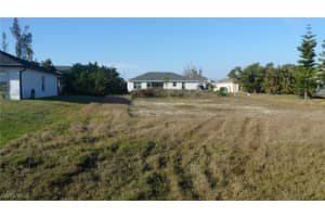 2819 10th Terrace, Cape Coral, FL 33993 Sold 10/30/25
