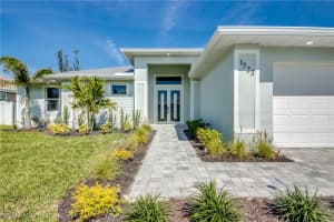 1723 2nd Terrace, Cape Coral, FL 33991 - MLS#225020284