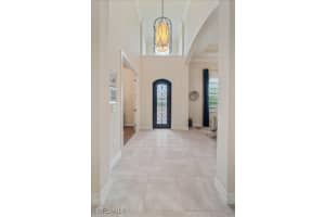 7469 Lantana Circle, Naples, FL 34119 Sold 05/08/25
