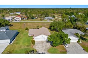 6910 Circle Dr Lehigh Acres, FL 33905 - Off Market