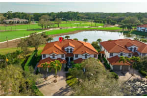 610 Laguna Royale Boulevard, Naples, FL 34119 Sold 04/11/25