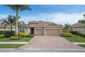 2290 Vermont Ln, Naples