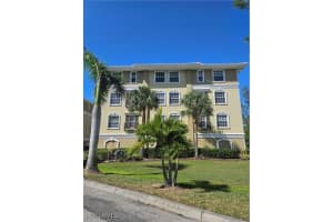 10060 Lake Cove Dr 202, Fort Myers