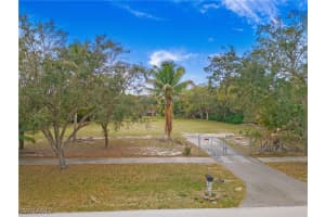 172 Hickory Road, Naples, FL 34108 Sold 04/15/25