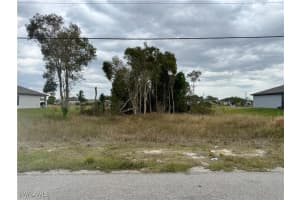 859 Yellowbird Drive, Fort Myers, FL 33913 Sold 10/31/25