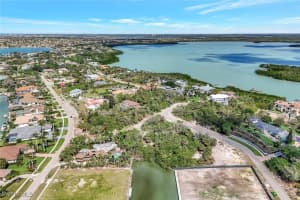 1929 INDIAN HILL Street, Marco Island, FL 34145 - MLS#225020623