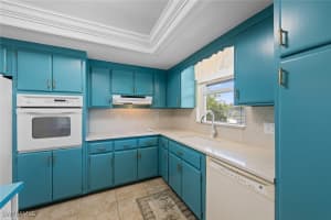 402 42nd Terrace, Cape Coral, FL 33904 - MLS#225021023