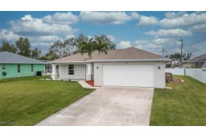 1318 Sw 35th St, Cape Coral
