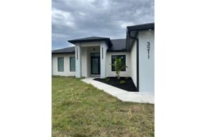 3211 15th Street, Lehigh Acres, FL 33971 Sold 04/30/25
