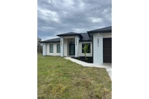 3211 15th Street, Lehigh Acres, FL 33971 Sold 04/30/25