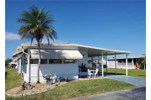 558 Freedom Street, North Fort Myers, FL 33917 Sold 04/09/25