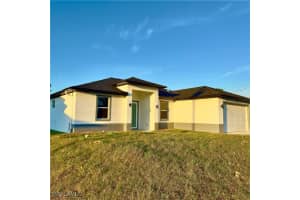 4105 14th Street, Lehigh Acres, FL 33971 Sold 04/04/25