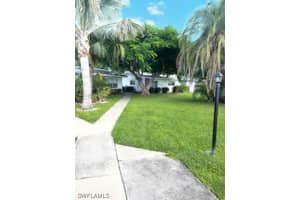 823 Courtington Ln 1, Fort Myers