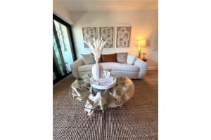 600 Neapolitan Way, Naples, FL 34103 Sold 06/09/25