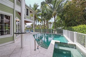 85 13th Avenue, Naples, FL 34102 - MLS#225021595