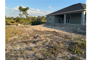 2916 29th Street, Lehigh Acres, FL 33971 Sold 06/05/25