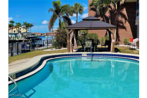 632 Victoria Drive, Cape Coral, FL 33904 Sold 04/16/25