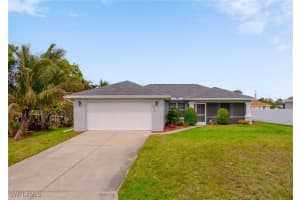 3404 6th Street, Lehigh Acres, FL 33976 Sold 04/17/25