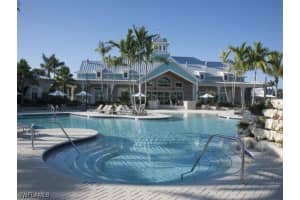 14639 Edgewater Cir, Naples
