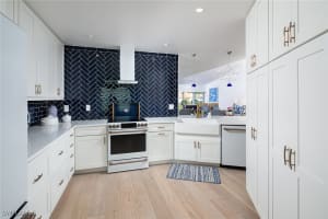 8345 Excalibur Circle, Naples, FL 34108 Sold 03/28/25