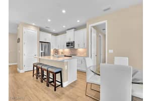 2561 Seychelles Drive, Naples, FL 34112 - MLS#225022082