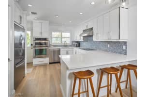 320 14th Avenue, Naples, FL 34102 Sold 05/06/25