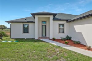 5027 Hummingbird Drive, Labelle, FL 33935 Sold 04/08/25