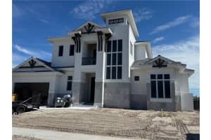 713 Nautilus Ct, Marco Island