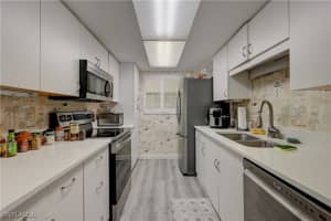 900 8th Ave S 204, Naples, FL 34102 - MLS#225022224