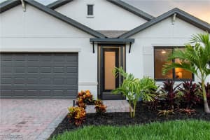 630 11th Place, Cape Coral, FL 33991 - MLS#225022237