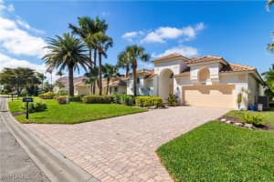 6971 Mauna Loa Lane, Naples, FL 34113 Sold 04/29/25
