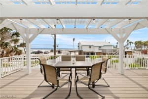 5550 Palmetto Street, Fort Myers Beach, FL 33931 Sold 06/12/25