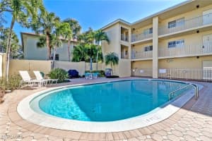1051 3rd Street, Naples, FL 34102 - MLS#225022409