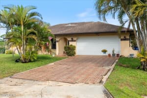 2403 Cherry Court, Lehigh Acres, FL 33936 - MLS#225022412