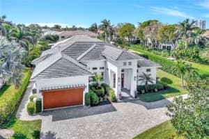 700 Park Shore Drive, Naples, FL 34103 Sold 04/16/25