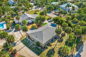 1220 Junonia St B2, Sanibel