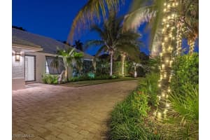 549 Neapolitan Way, Naples, FL 34103 Sold 04/04/25