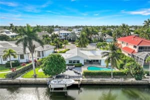 1250 Tuna Court, Naples, FL 34102 - MLS#225022611