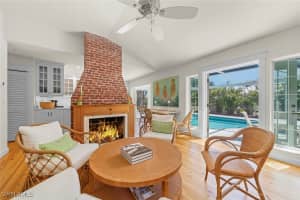 1222 Ferry Rd, Sanibel