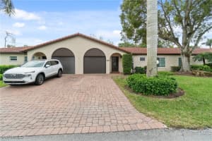 1094 Forest Lakes Drive, Naples, FL 34105 - MLS#225022735