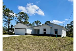 325 Hermosa Avenue, Lehigh Acres, FL 33974 - MLS#225022744