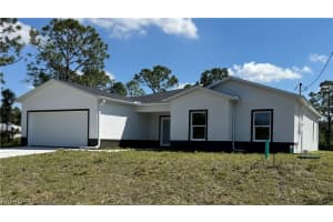 325 Hermosa Avenue, Lehigh Acres, FL 33974 - MLS#225022744
