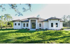 2660 56th Ave Ne, Naples
