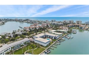 333 Harbour Drive, Naples, FL 34103 Sold 04/28/25