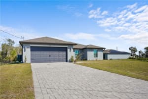 862 Winwood Cir, Fort Myers